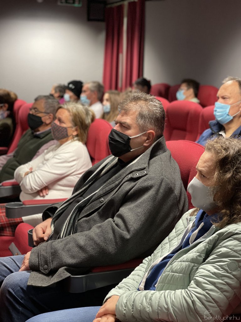 Betlehemi szárnyas oltárt nyitottunk 12